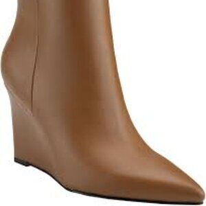 Marc Fisher Brown Ankle Boots with Sleek Design Size 7.5